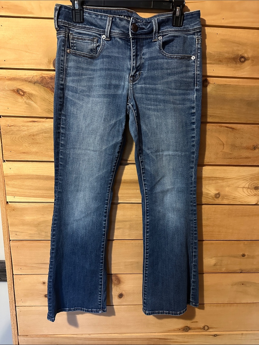 American Eagle Women's Kick boot Jeans Size 8 short Medium Wash